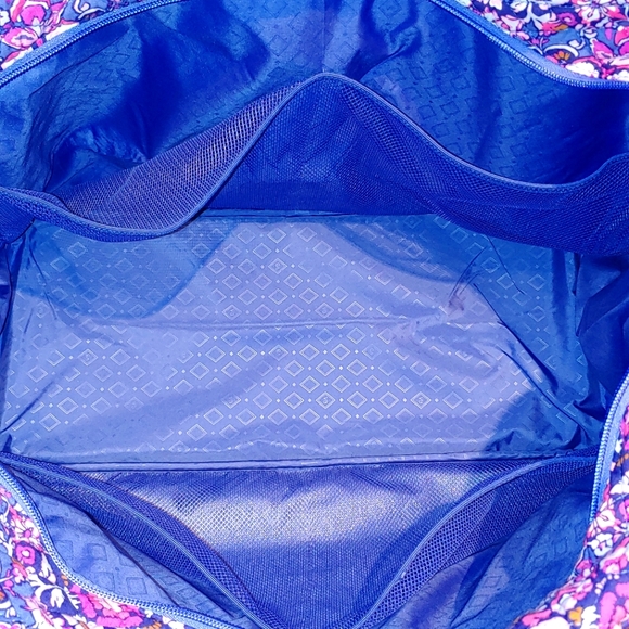 Vera Bradley Grand Traveler in Magenta Medallions - Picture 3 of 7